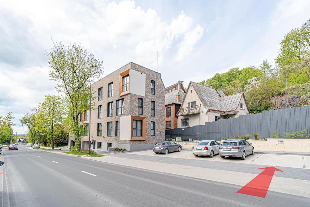 Sky Apartment With Free Parking And Balcony & Ac Kaunas Exterior foto